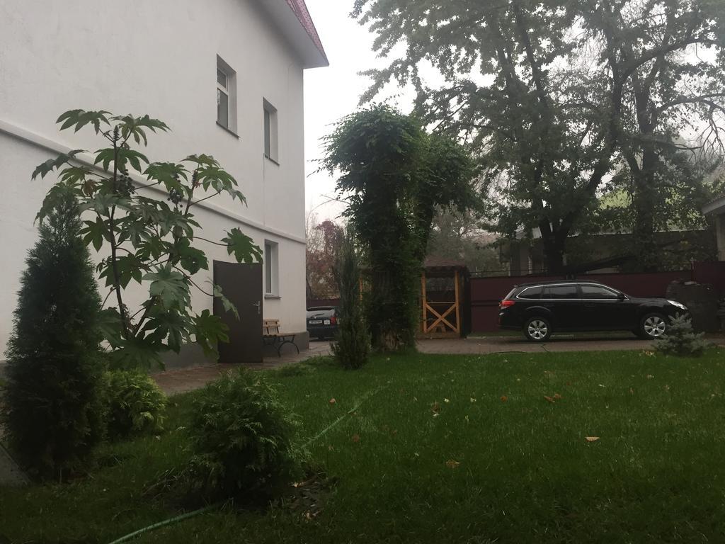 Fiveseasons Pansiyon Almatı Dış mekan fotoğraf