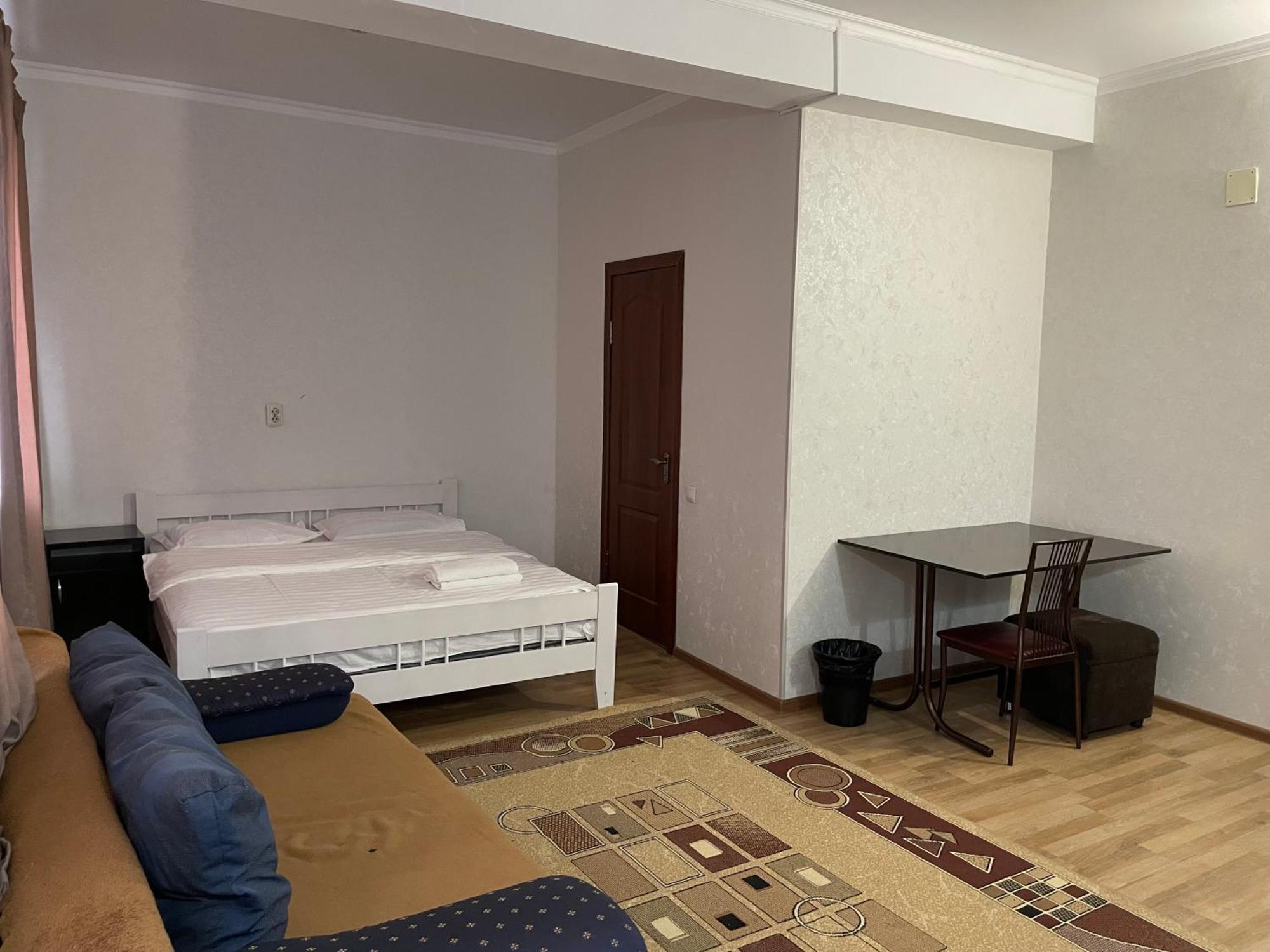 Fiveseasons Pansiyon Almatı Dış mekan fotoğraf