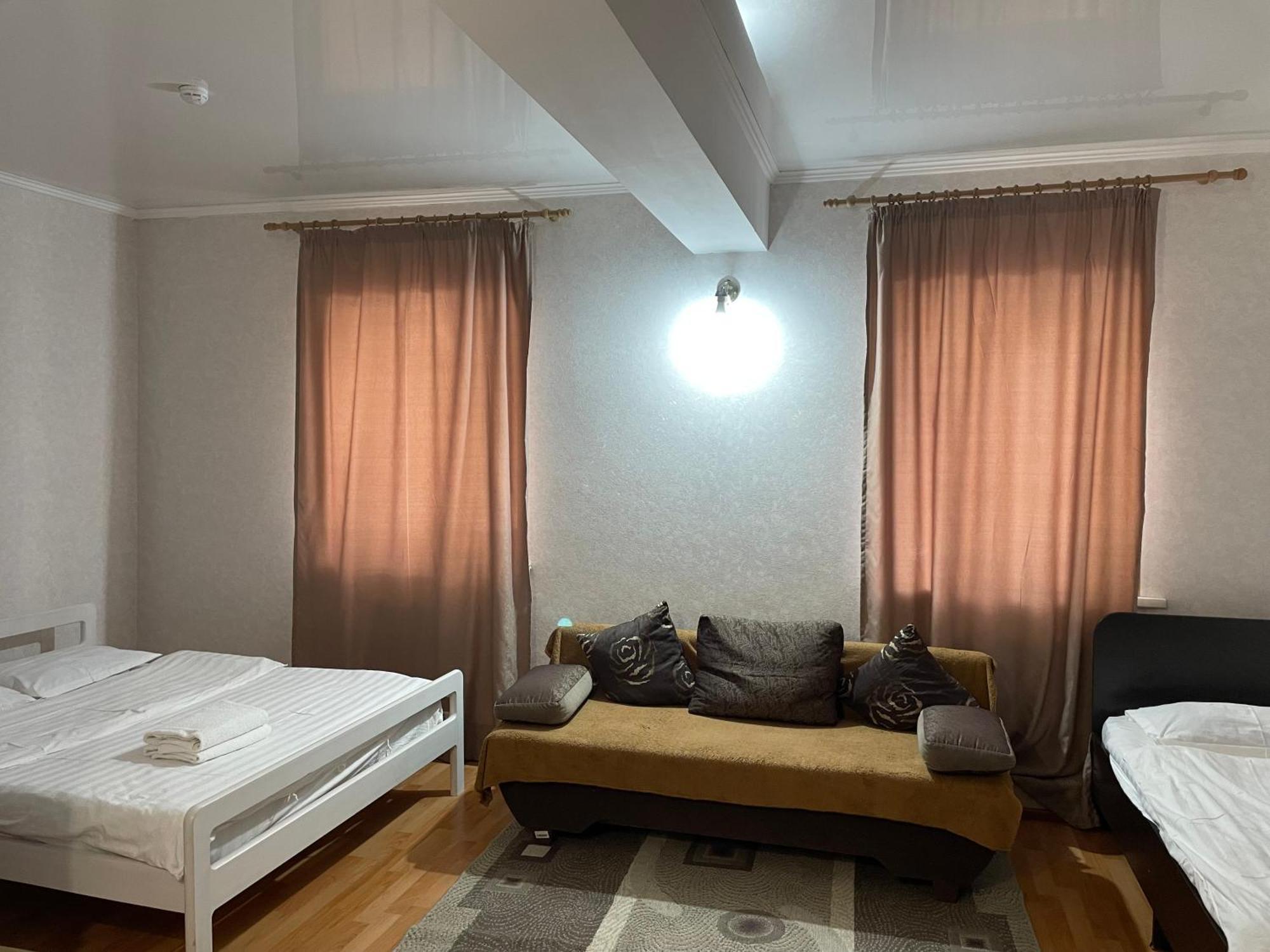 Fiveseasons Pansiyon Almatı Dış mekan fotoğraf