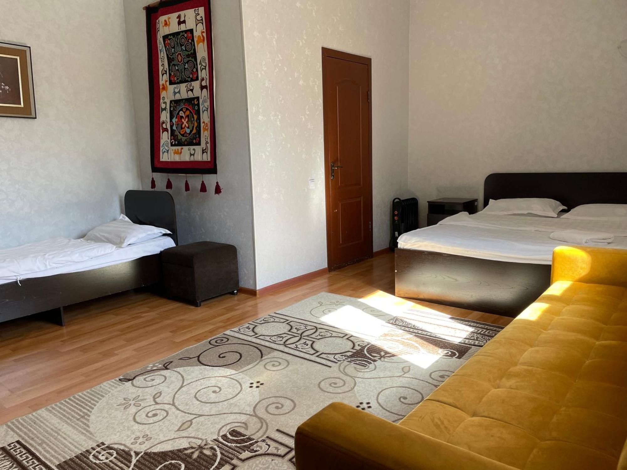Fiveseasons Pansiyon Almatı Dış mekan fotoğraf