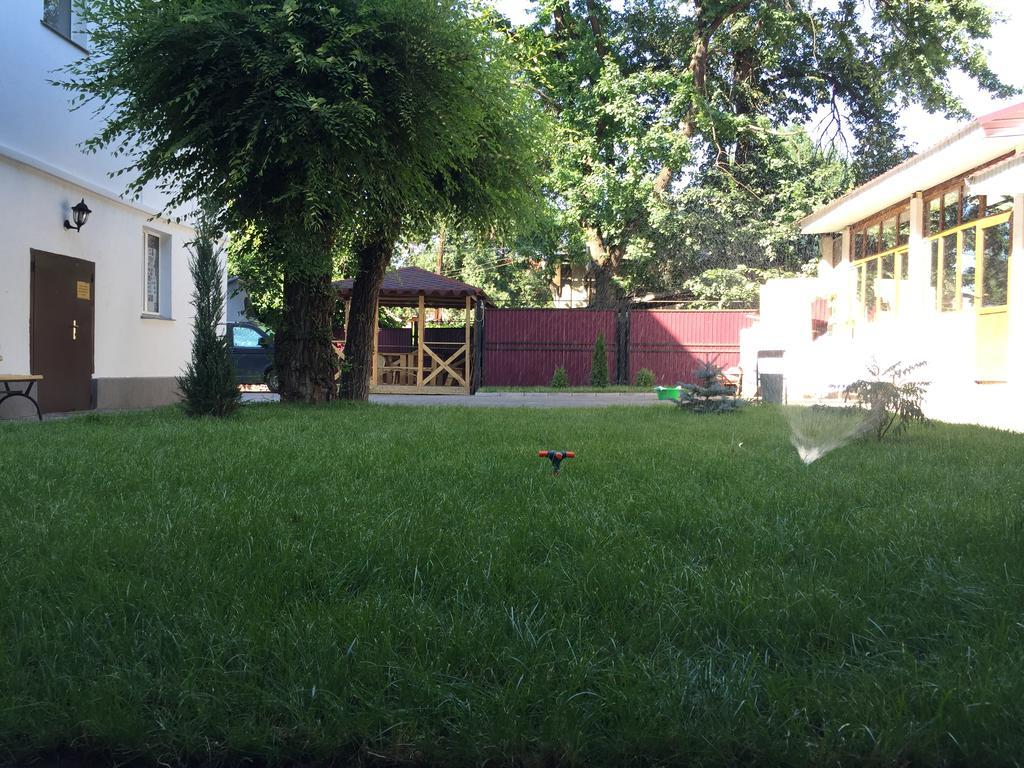 Fiveseasons Pansiyon Almatı Oda fotoğraf