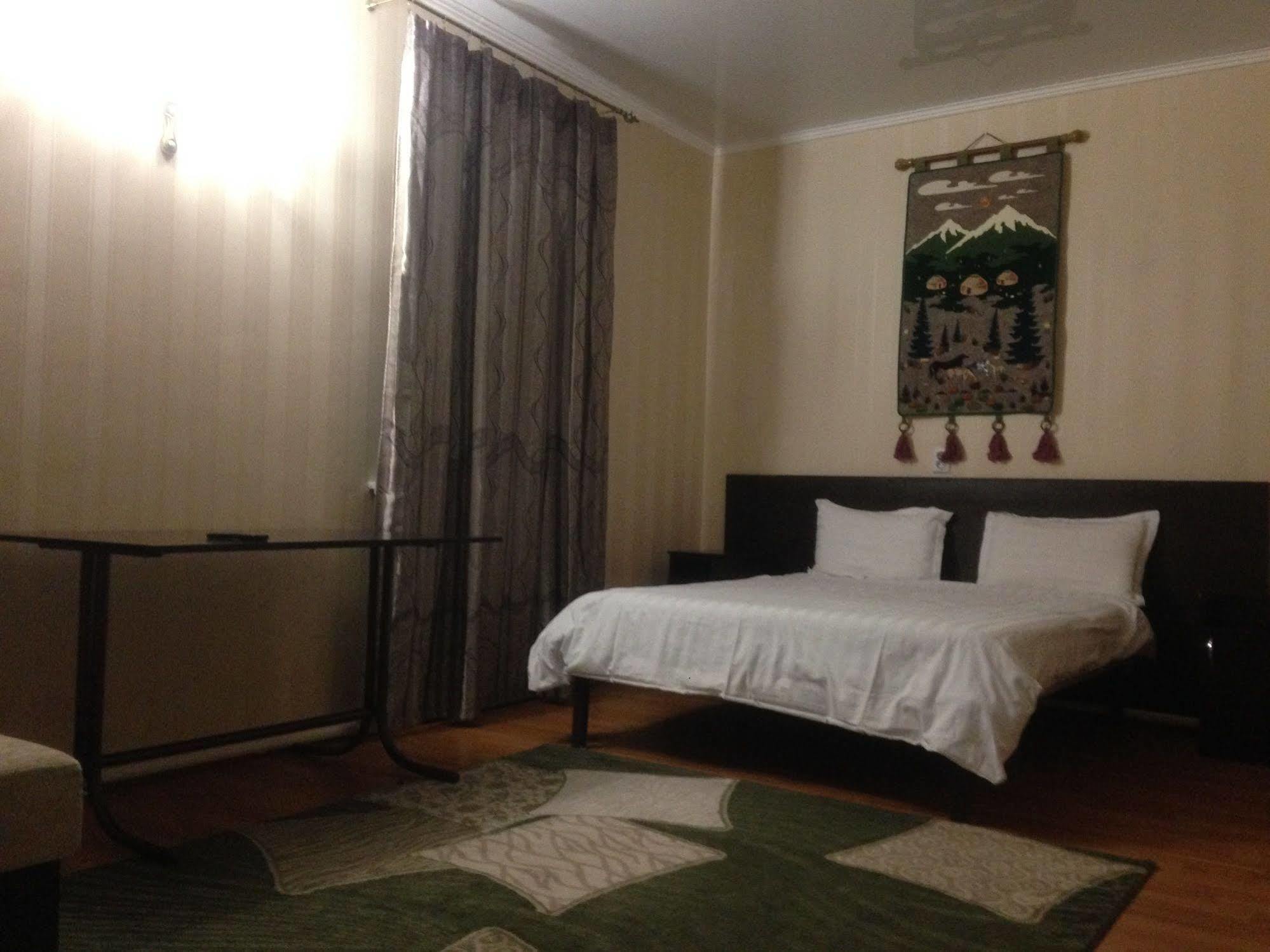 Fiveseasons Pansiyon Almatı Dış mekan fotoğraf