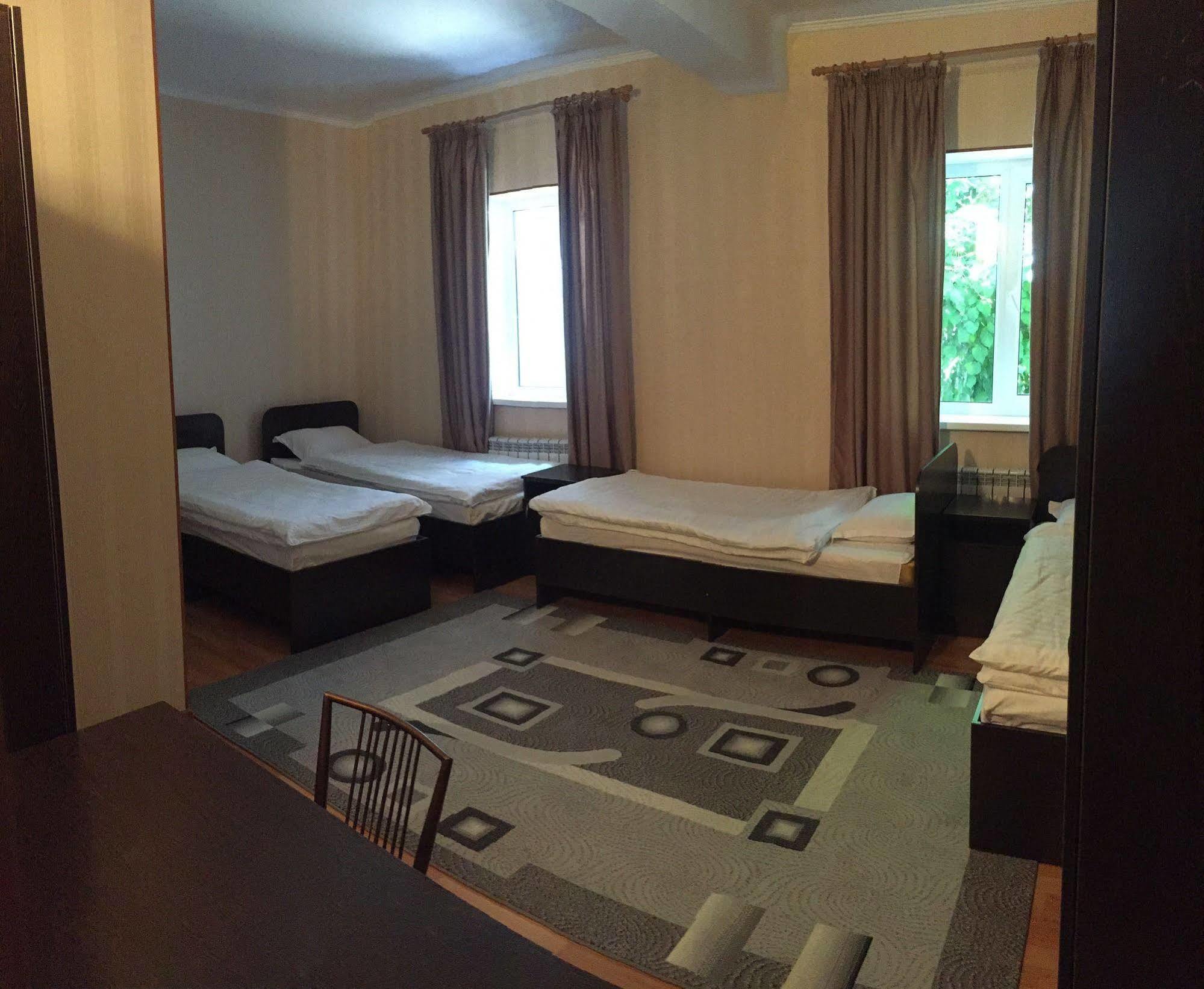 Fiveseasons Pansiyon Almatı Dış mekan fotoğraf